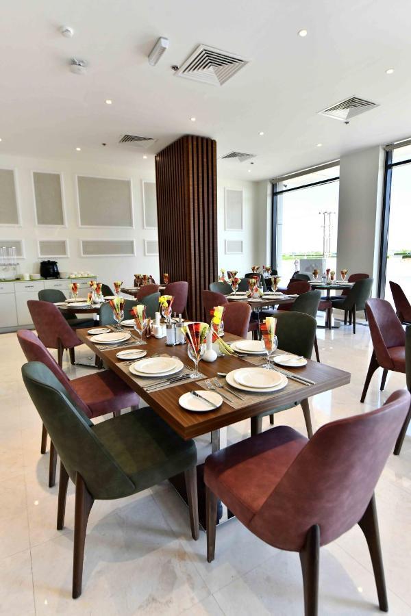 Be Inn Hotel Seeb Extérieur photo