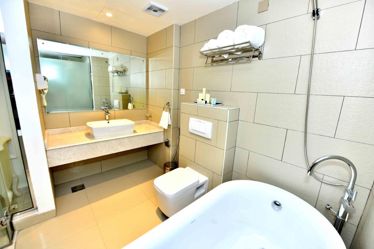 Be Inn Hotel Seeb Extérieur photo